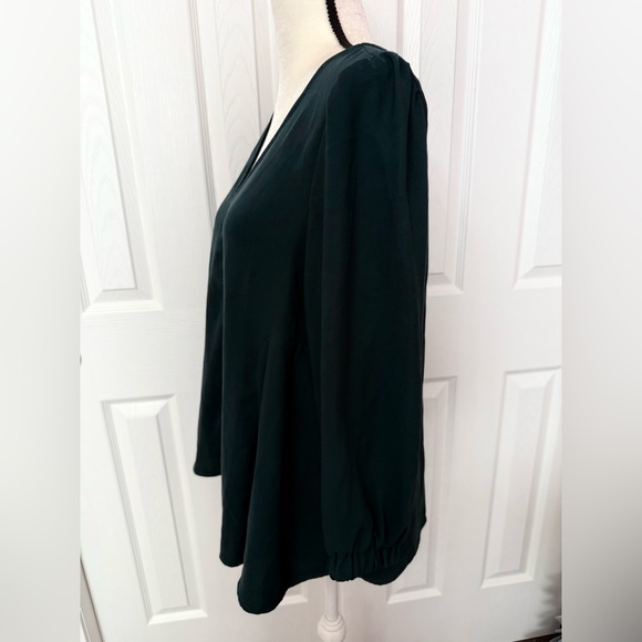 Tuckernuck Green V-Neck Blouse - Picture 2 of 8